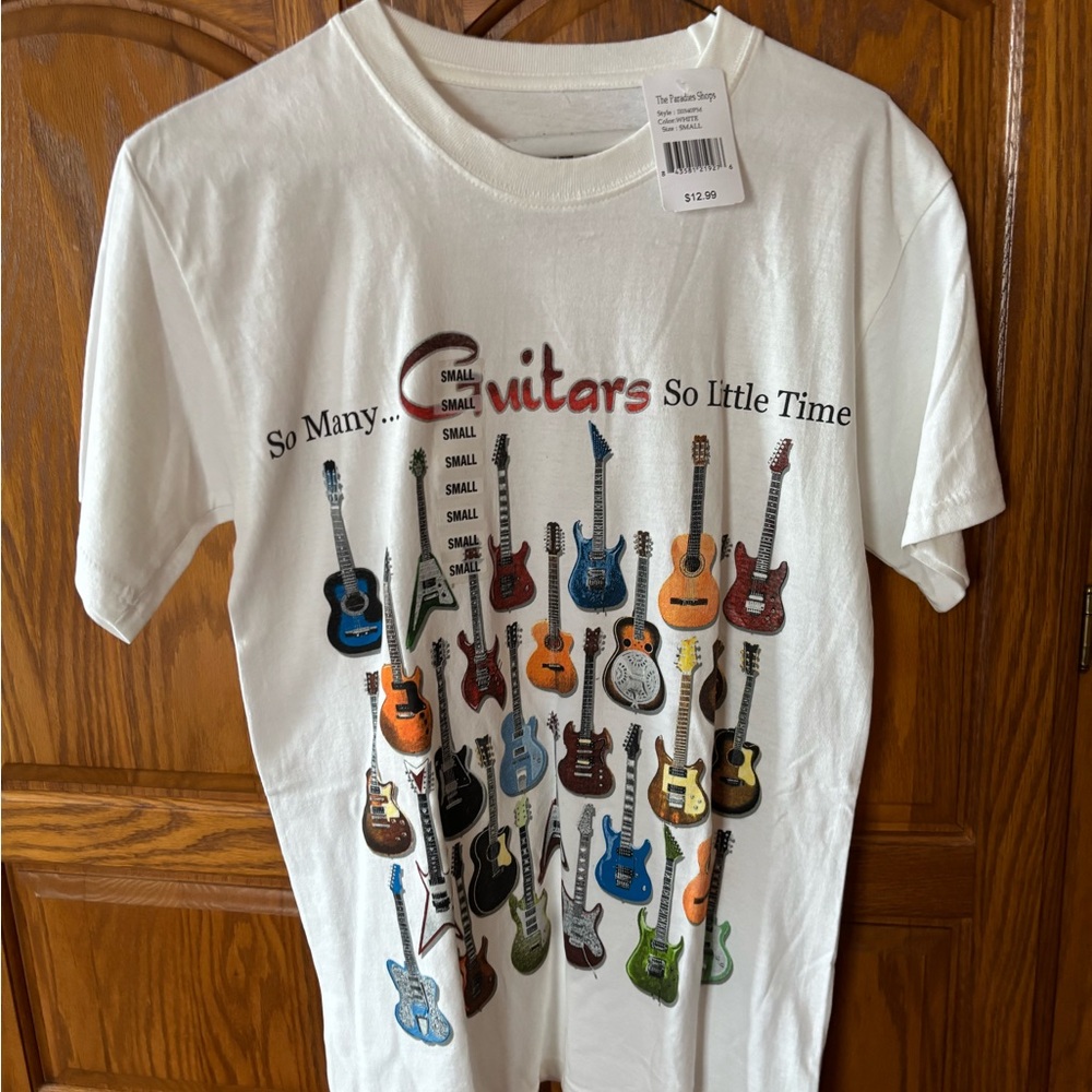 Guitars T-Shirt NWT Small